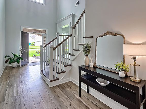 4th image of 611 Sterling Brook Dr