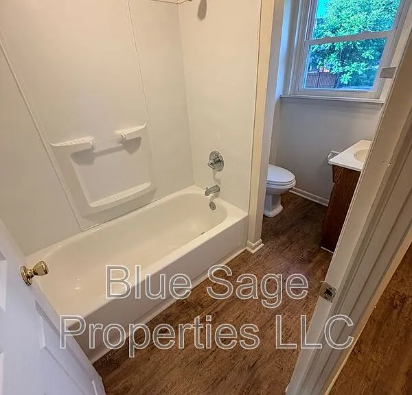 800-818 Main St #816 — Photo 12