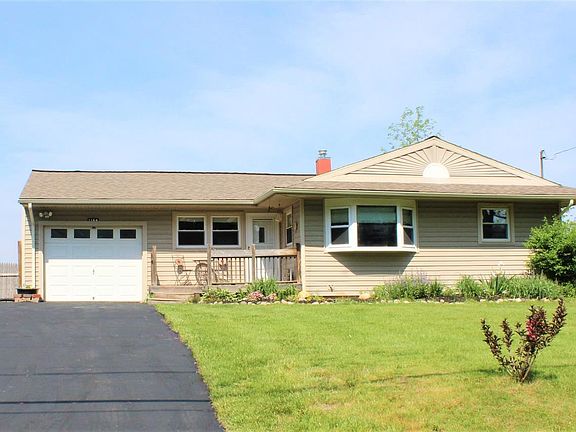 2nd image of 1144 Herbert J Ave