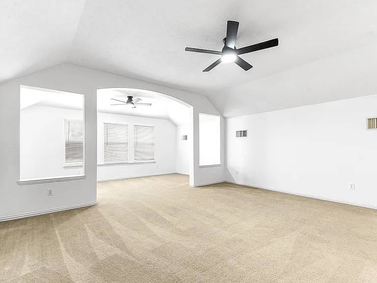 28259 Daystrom Ln — Photo 35