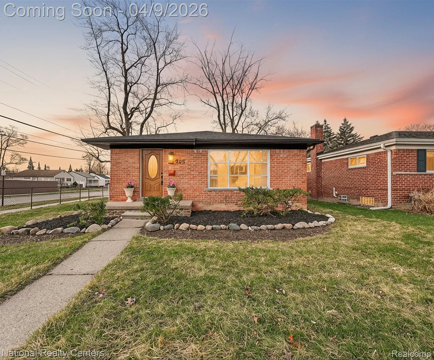 205 Royal Park Ln photo 1