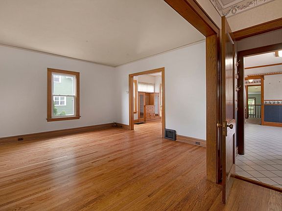 4th image of 148 N Charlotte St