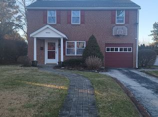 4002 S Warner Rd, Lafayette Hill, PA 19444