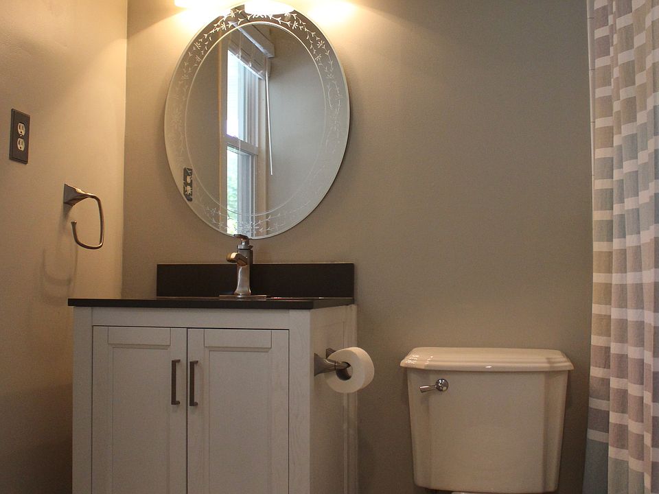 1st floor bathroom