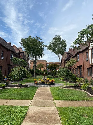 567-575 S Negley Ave #16 Photo 1 567-575 S Negley Ave #16 Photo 1