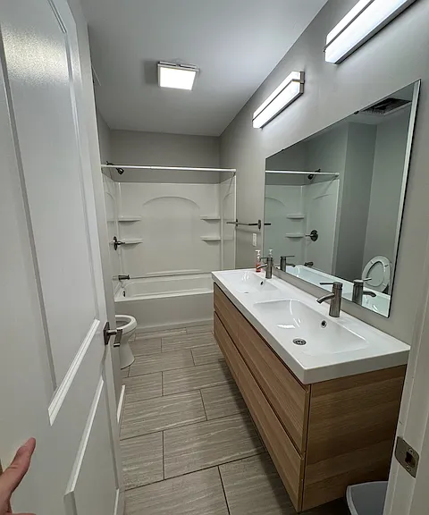 411 Patrick Henry Dr — Photo 18