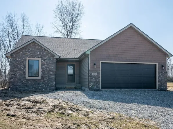 201 Orchard Valley Dr, Avilla, IN 46710