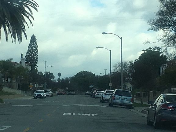 5th image of 726 S Ynez Ave