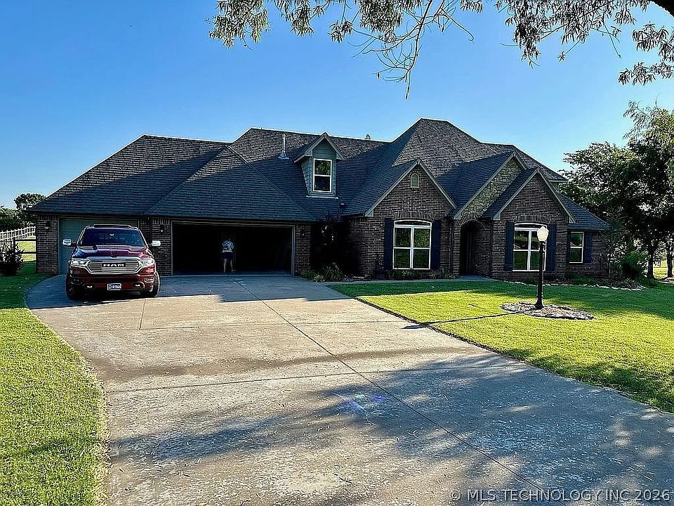 1st image of 14823 E Fieldstone Dr N
