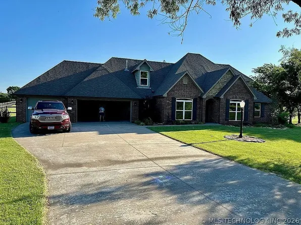 14823 E Fieldstone Dr N, Claremore, OK 74017