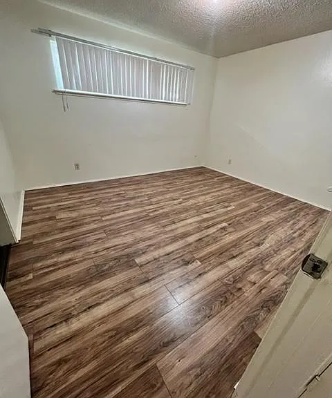 121 S L St #5 — Photo 5