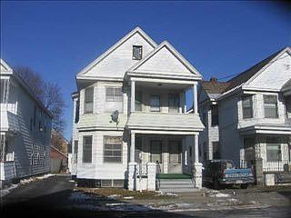 2nd image of 909 Norwood Ave