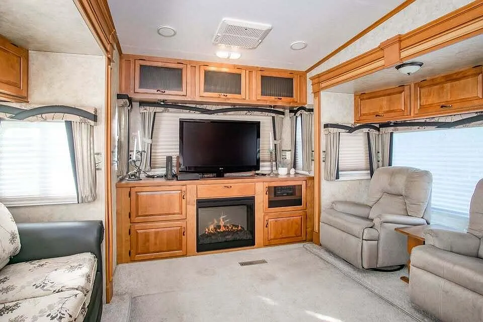 1 bed, 1.0 bath, 500 sqft, $1,900 — Photo 2