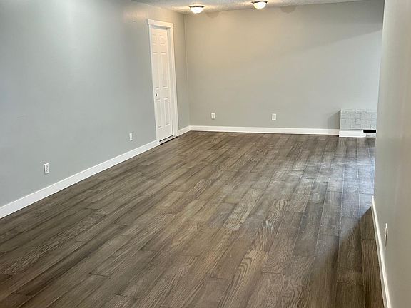 5th image of 15063 S Rose Creek Ln #2