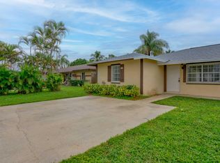 4698 Arthur St, Palm Beach Gardens, FL 33418