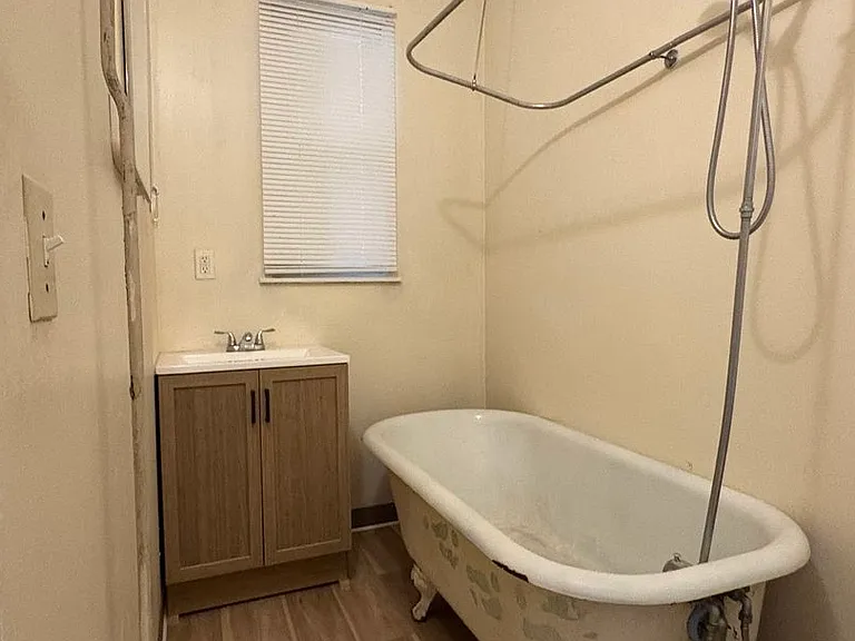 38 Walnut St #3 — Photo 10