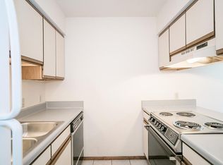 2113 W 26th St APT D204, Lawrence, KS 66047