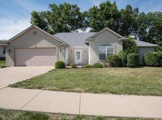 6381 E Breezewood Dr, Columbia, MO 65202