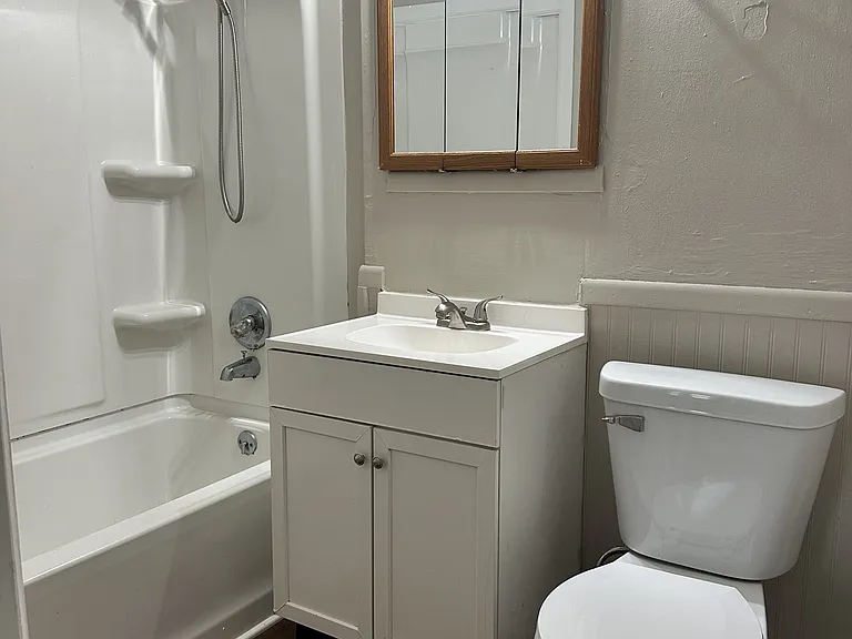 430 S 4th St #1 — Photo 11