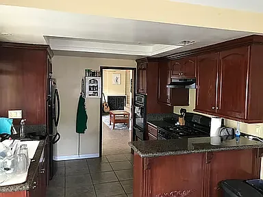 711 Glenhill Dr — Photo 4