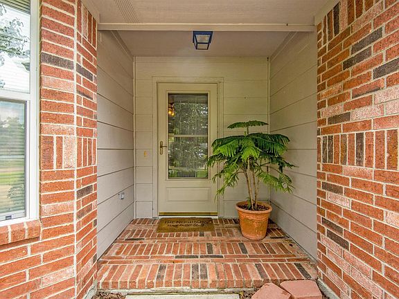 5th image of 5801 Nicholi Ln