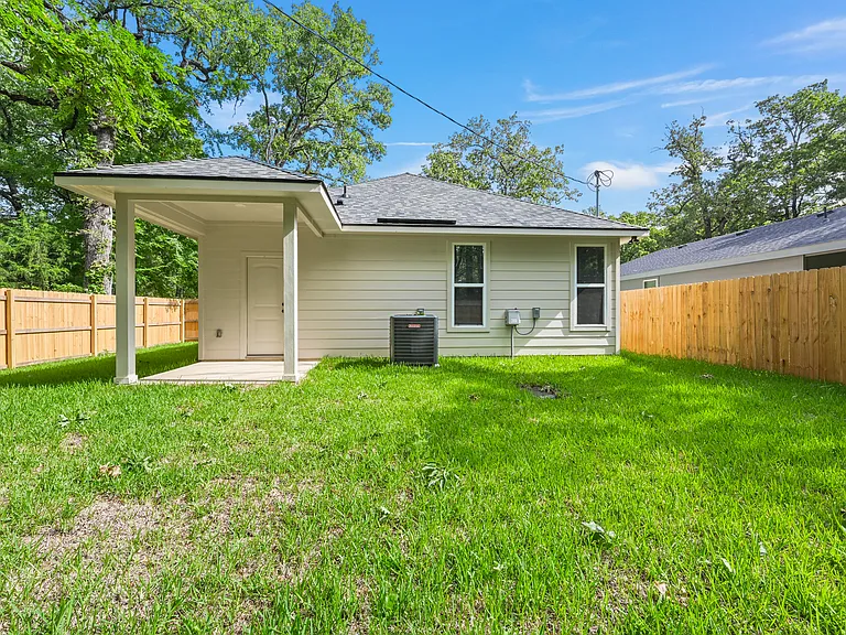 6147 Shawnee Dr — Photo 17