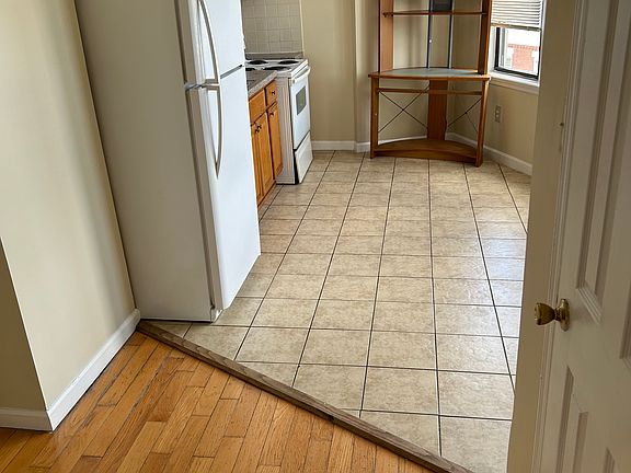 2nd image of 1400 Point Breeze Ave #3