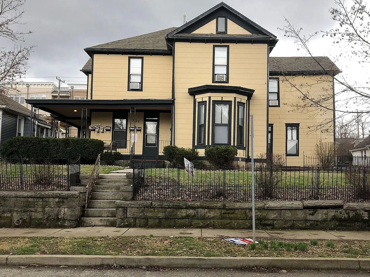 331 S Grant — Photo 1