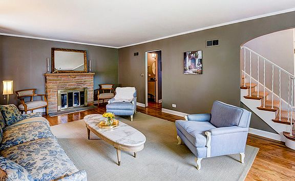 4th image of 3931 Lawn Ave