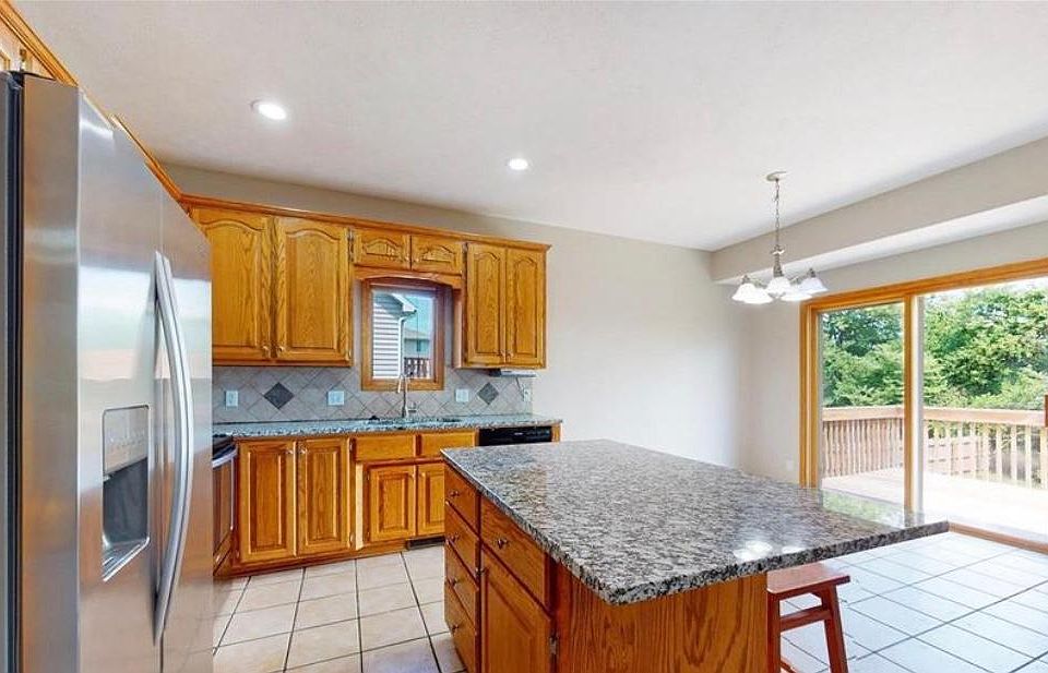 1st image of 15612 Timberlane Dr