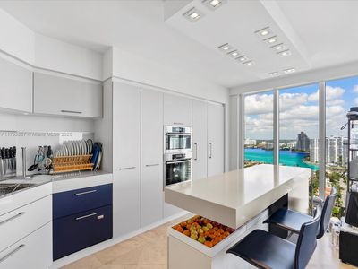 19111 Collins Ave APT 2805, Sunny Isles Beach, FL, 33160