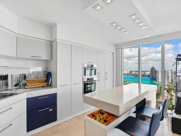 19111 Collins Ave APT 2805, Sunny Isles Beach, FL 33160