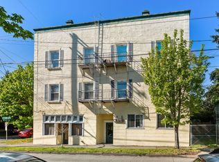 100 N 39th St #C, Seattle, WA 98103