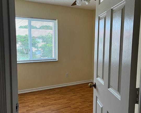 5th image of 751 NW 208th Ter #1