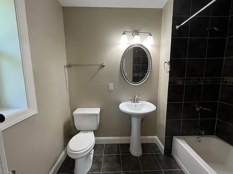 344 S Fairmount St #1 — Photo 15