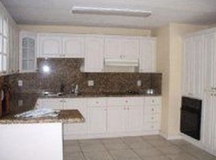 8360 SW 42nd St, Miami, FL 33155