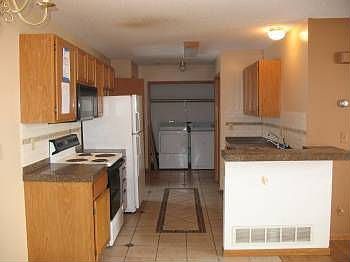 2nd image of 985 Hillwind Rd NE