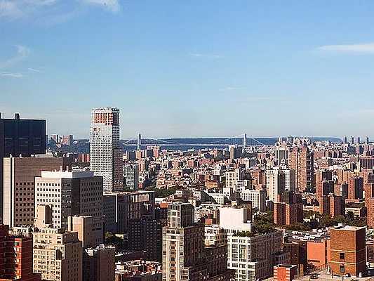 Sold by Sotheby's International Realty | media 6