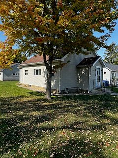 4th image of 230 2nd Ave