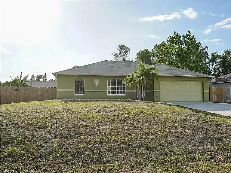 17556 Brentwood Ct — Photo 2