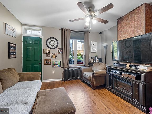 2nd image of 3317 Coral St