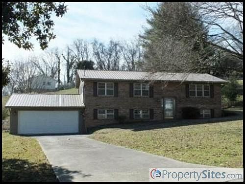 1st image of 216 River Bend Dr