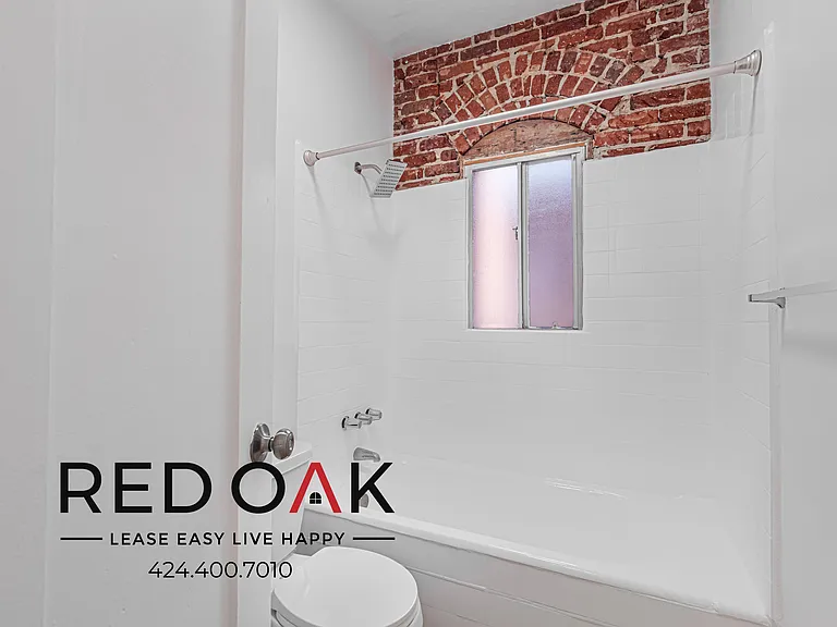 1405 S Berendo St #206 — Photo 13