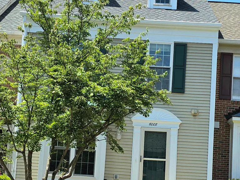 6008 Raina Dr — Photo 1