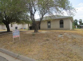 1230 Royal Crown Dr, Eagle Pass, TX 78852