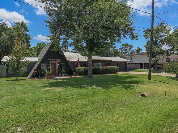 3rd image of 2575 Cliff Dr