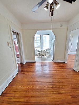 4th image of 31-44 34th St #3R