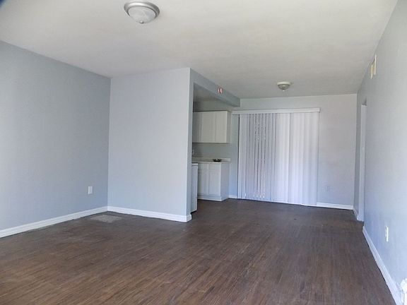 2nd image of 4512 Lawne Ct