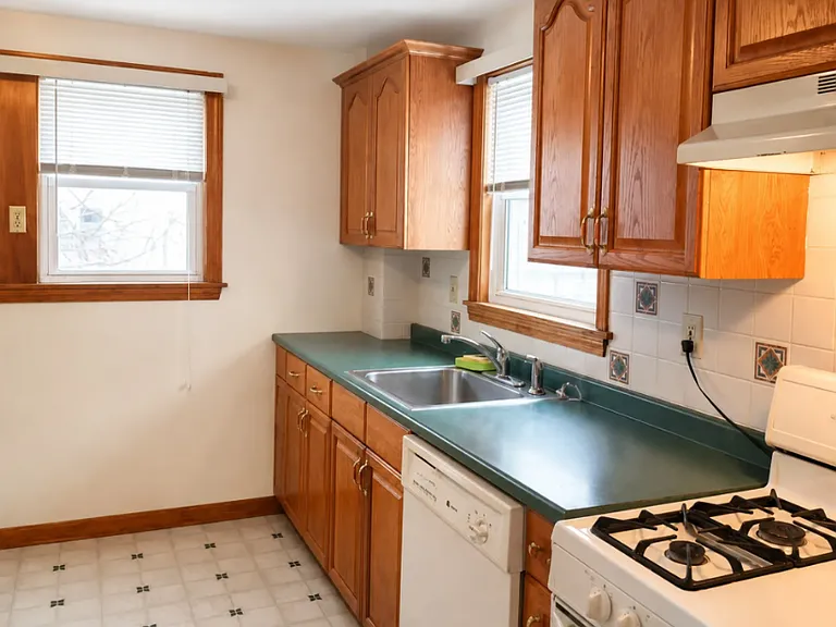 40 Baker Ave #1 — Photo 5