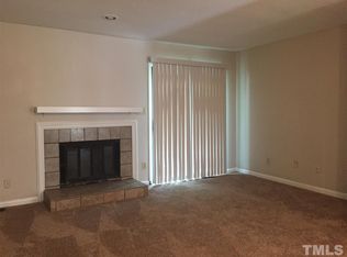 904 Hearthridge Ct, Raleigh, NC 27609